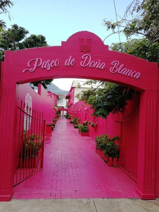 Hotel Victoriano Puerto Plata Exterior photo
